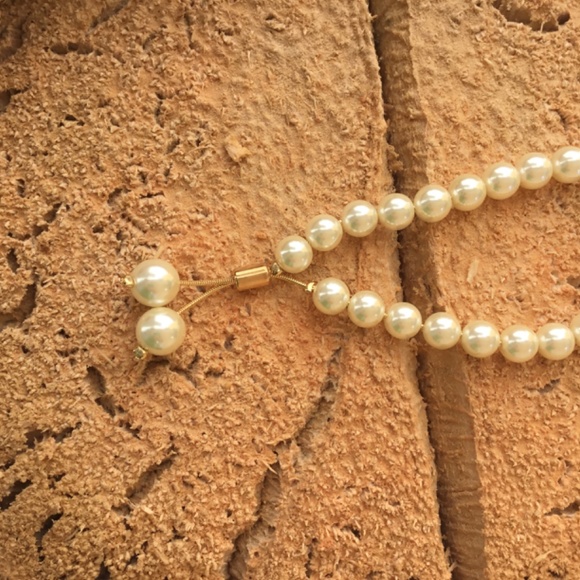 Bracelets - Picture 3 of 9